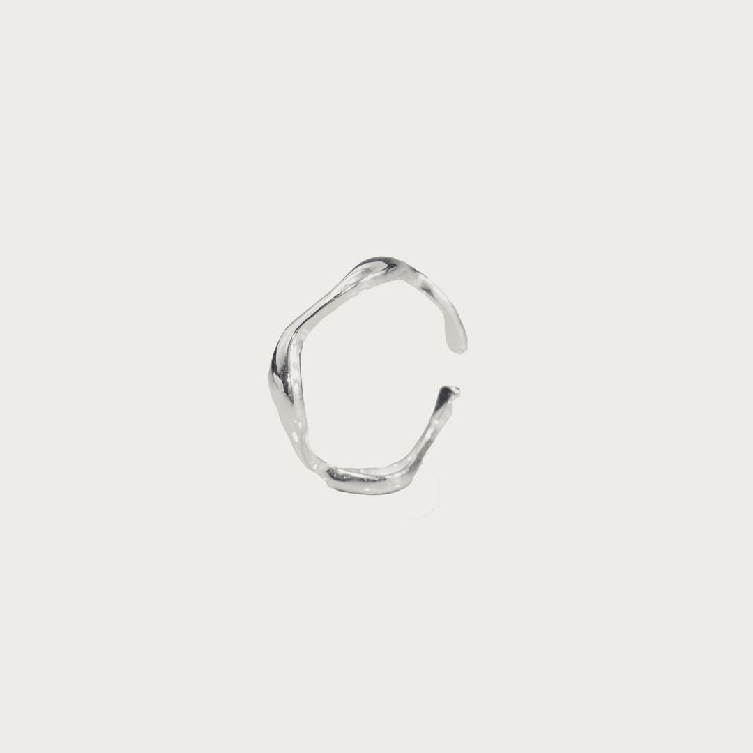 Dawn Curve Minimalist Ring