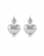 Load image into Gallery viewer, Coeur d&#39;Amour Earrings
